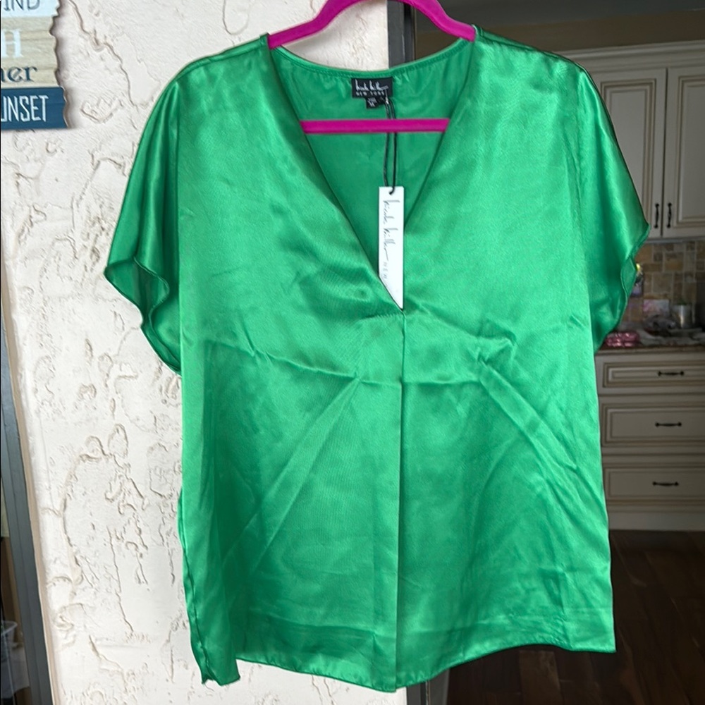 Nicole Miller Green Relaxed Blouse with Short Sleeves